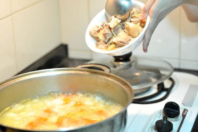 【Cook】甜美小廚娘食譜——讓人停不下口的雞肉咖哩飯
