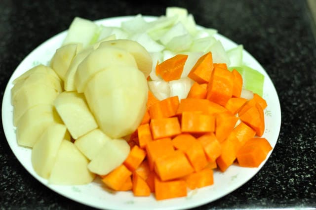 【Cook】甜美小廚娘食譜——讓人停不下口的雞肉咖哩飯