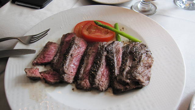 台中美食 一批好貴的牛肉–王品台塑牛排 - 第21張圖 台中美食 一批好貴的牛肉–王品台塑牛排