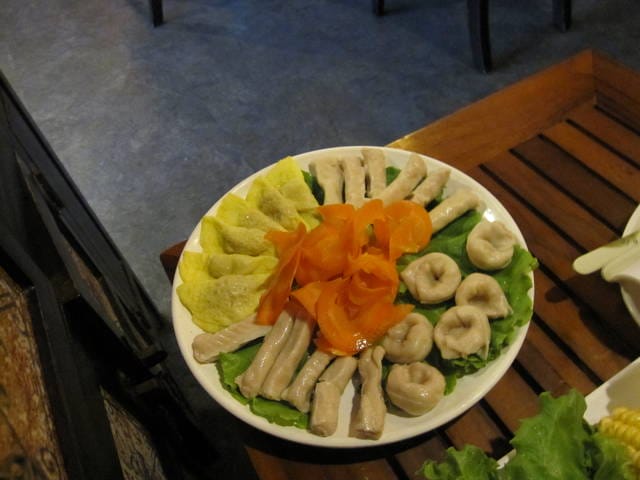 台北美食 東區-單點式的“老四川” 以及 吃到飽的“鍋大爺”