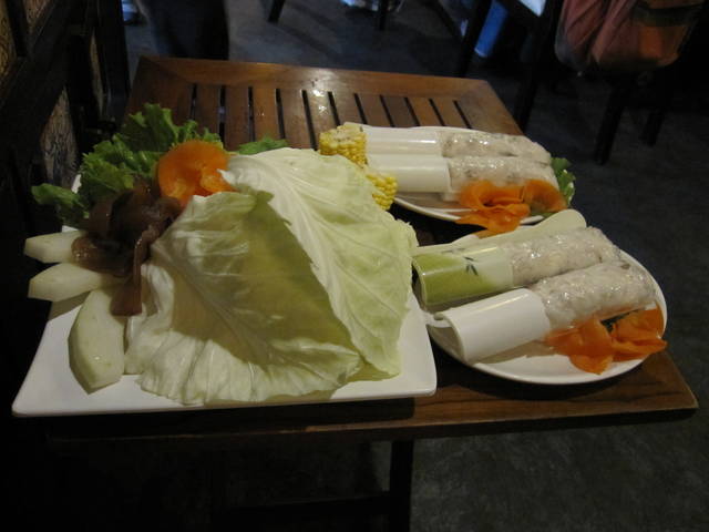 台北美食 東區-單點式的“老四川” 以及 吃到飽的“鍋大爺”