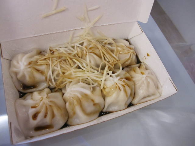 墾丁好吃在墾丁——小牛村牛肉麵 & 墾丁大街美食 & 小杜包子