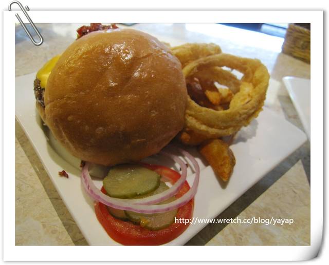 【美食】台北久仰大名的發福廚房Bravo Burger(市民店)