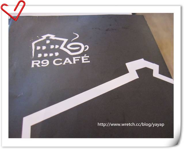 【美食】台北第一次吃到蜜糖吐司好歡喜之R9 Cafe