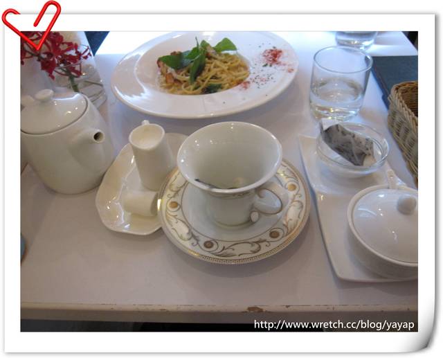 【美食】台北第一次吃到蜜糖吐司好歡喜之R9 Cafe