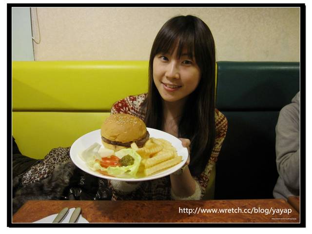 【美食】台北招牌漢堡超有名!士林福樂24餐飲。 - 第33張圖 【美食】台北招牌漢堡超有名!士林福樂24餐飲。