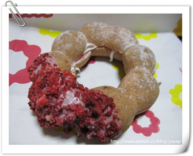【甜點】女生愛吃不怕肥,都是可愛甜甜圈惹的禍!Mister Donut。