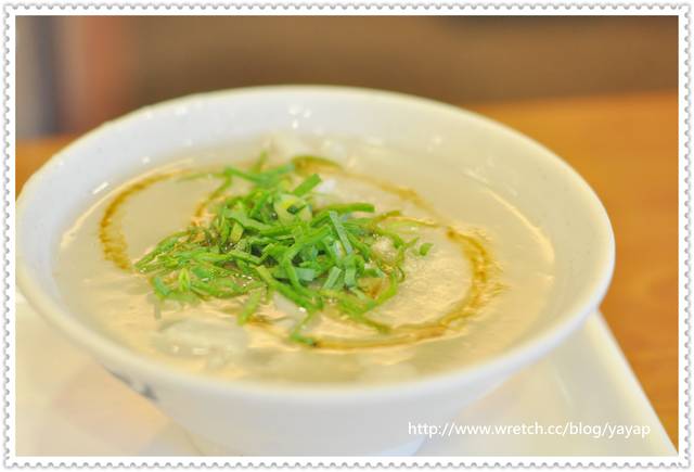 【美食】台南養肥肥之旅(五)!安平周氏蝦捲好料真多。