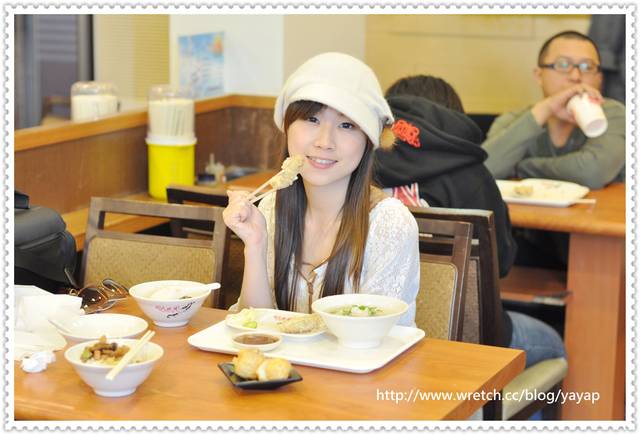 【美食】台南養肥肥之旅(五)!安平周氏蝦捲好料真多。