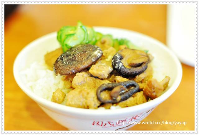 【美食】台南養肥肥之旅(五)!安平周氏蝦捲好料真多。