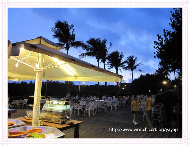 【美食】我的浪漫情人節大餐!墾丁凱薩大飯店庭園BBQ。