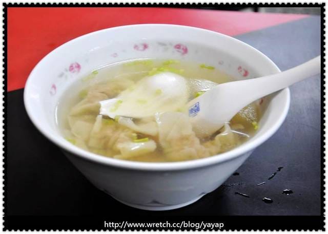 【美食】高雄左營第二公有市場,汾陽餛飩與老施肉燥。