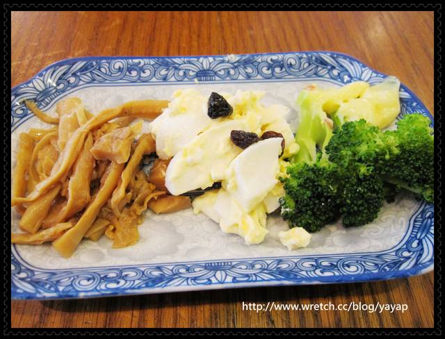 【美食】趣味十足&美味好吃,高雄杯子珈琲館。