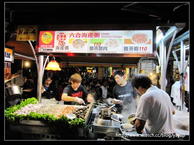 【美食】每天都熱鬧十足的高雄六合夜市!