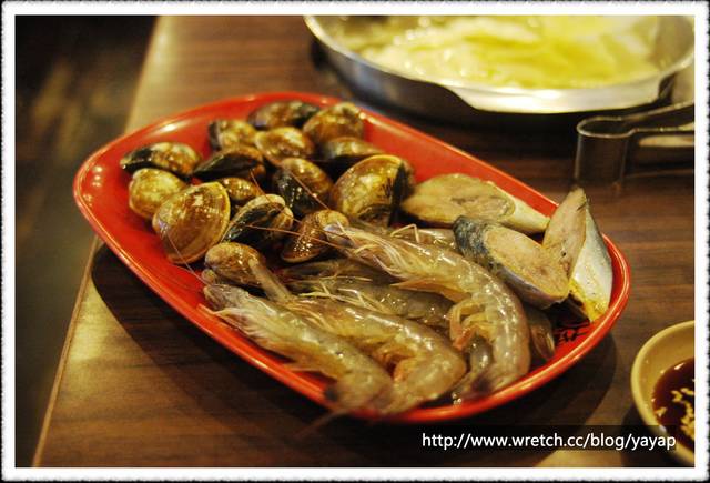 【美食】高雄好吃燒肉瘋狂吃到飽,不要錯過燒肉屋喔!
