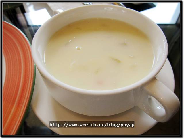 【美食】高雄左營蓮潭國際會館,Lobby Bar美食及人氣排隊麵包!