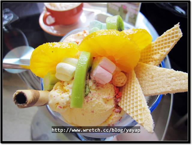 【美食】高雄左營蓮潭國際會館,Lobby Bar美食及人氣排隊麵包!