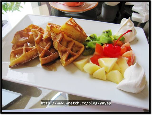 【美食】高雄左營蓮潭國際會館,Lobby Bar美食及人氣排隊麵包!