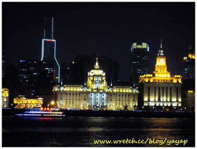 【上海】人潮洶湧的陸家嘴,來逛逛正大廣場&南濱江好美的夜景