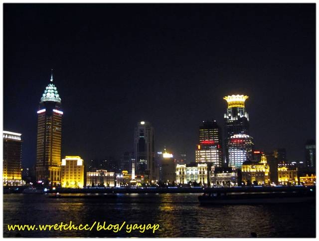 【上海】人潮洶湧的陸家嘴,來逛逛正大廣場&南濱江好美的夜景