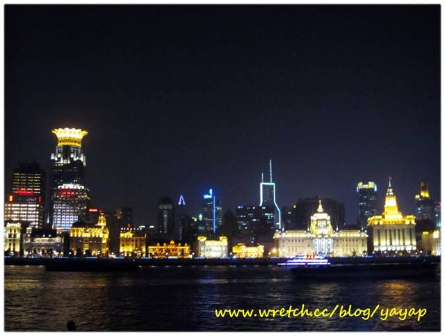 【上海】人潮洶湧的陸家嘴,來逛逛正大廣場&南濱江好美的夜景