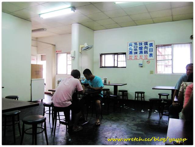 【美食】高雄美味的40年老店,華喜爌肉飯