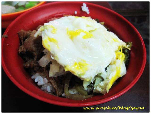 【美食】高雄美味的40年老店,華喜爌肉飯