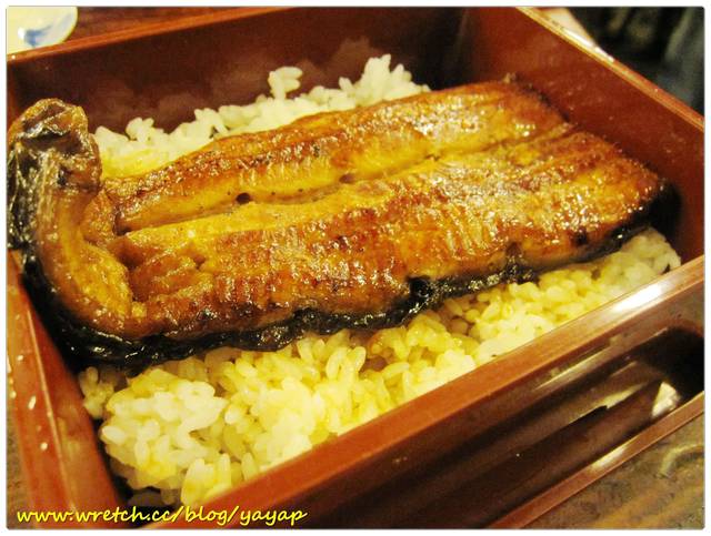 【美食】座無虛席的排隊鰻魚飯在這兒,台北七條通肥前屋