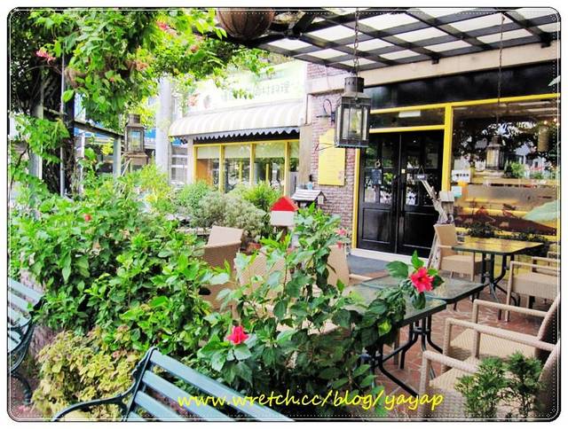 【美食】地中海式希臘風情,台中美術館旁聖托里尼 - 第35張圖 【美食】地中海式希臘風情,台中美術館旁聖托里尼