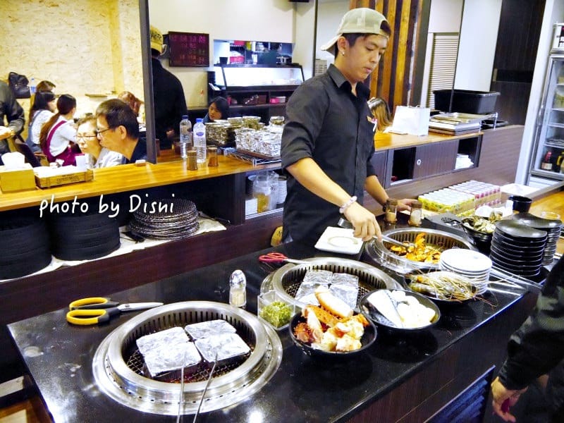 【台北內湖美食】帝一頂級燒烤吃到飽專人桌邊服務高品質燒烤, 帝王蟹海鮮/黑毛牛/伊比利豬/各式肉品完整菜單價位 - 第4張圖 1-3