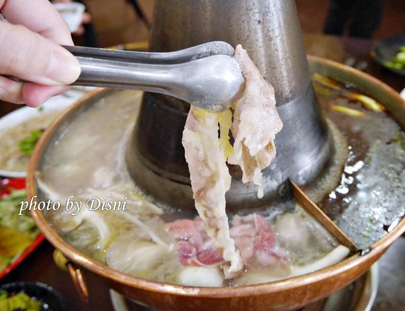 【台中北屯火鍋】小瀋陽酸菜白肉鍋 東北道地人來台開店美食,美味豐盛口味 食尚玩家推薦 - 第19張圖 2-7
