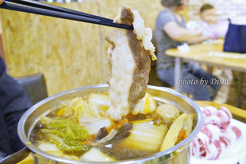 【台中中區美食】大廚小用HumbleChef 物超所值複合式餐飲推薦,簡餐x火鍋x義大利麵x便當近一廣、柳川、第二市場 - 第15張圖 2-6