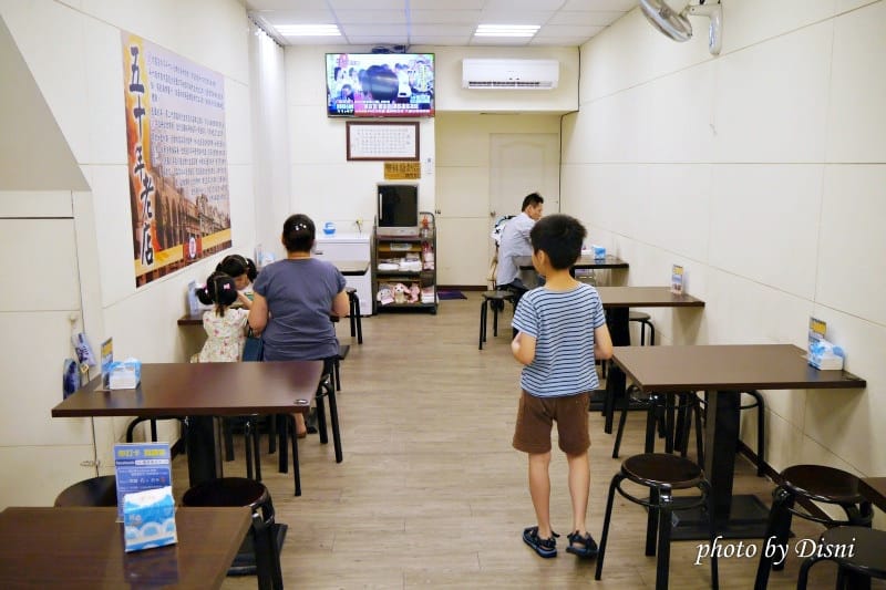 【台中北區美食】斗六鄧肉圓台中分店 近一中超美味小吃推薦,銅板價格大大享受 甜不辣/肉燥飯/小鮮肉拌麵/小菜 - 第4張圖 1-3
