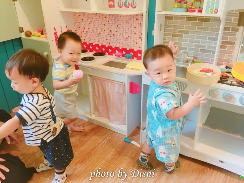 【台中親子餐廳】稞枓咖啡廚房熱門親子餐廳推薦,溜滑梯、沙坑、戶外遊戲區、室內遊戲區 - 第35張圖 3-6 稞枓放電日_180627_0067