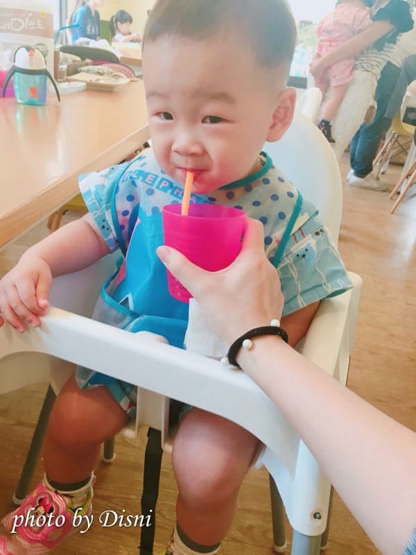 【台中親子餐廳】稞枓咖啡廚房熱門親子餐廳推薦,溜滑梯、沙坑、戶外遊戲區、室內遊戲區 - 第23張圖 3-2