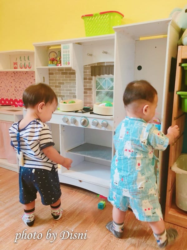 【台中親子餐廳】稞枓咖啡廚房熱門親子餐廳推薦,溜滑梯、沙坑、戶外遊戲區、室內遊戲區 - 第39張圖 3-6 稞枓放電日_180627_0073
