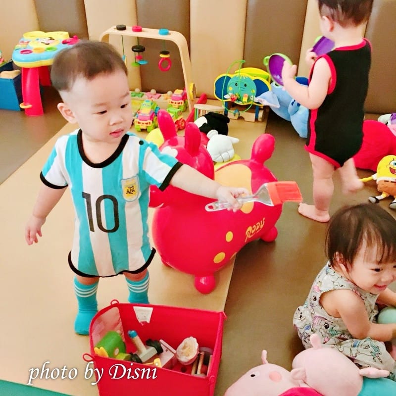 【台中親子餐廳】Middlemiddle 中中親子樂園寬敞遊戲區且服務親切,大型溜滑梯 x 分齡 x 遊戲玩具多照片分享/menu/菜單/價格/價位表 - 第39張圖 3-4 0728中中_180728_0017