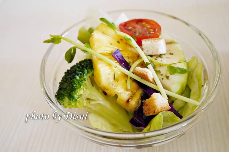 【台中北區美食】Deer Cafe迷鹿咖啡一中文青咖啡廳,可愛拉花夢幻推薦 - 第5張圖 1-5