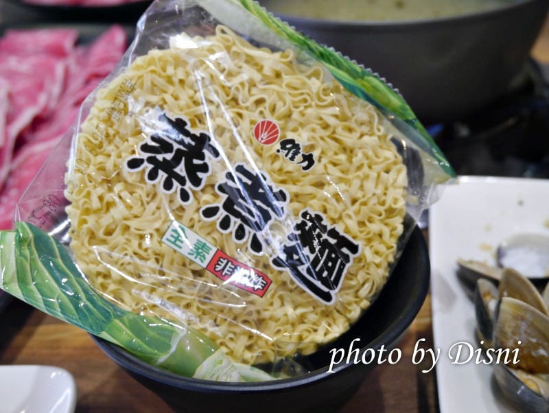 【台中美食】瀧厚鍋物 東山店大份量肉盤厚切超滿足,特色湯頭多重選擇 - 第15張圖 2-6