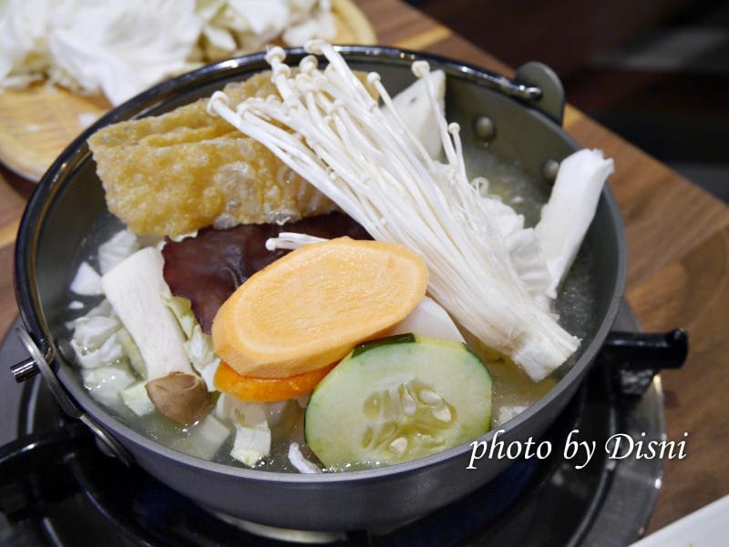 【台中美食】瀧厚鍋物 東山店大份量肉盤厚切超滿足,特色湯頭多重選擇 - 第14張圖 2-5