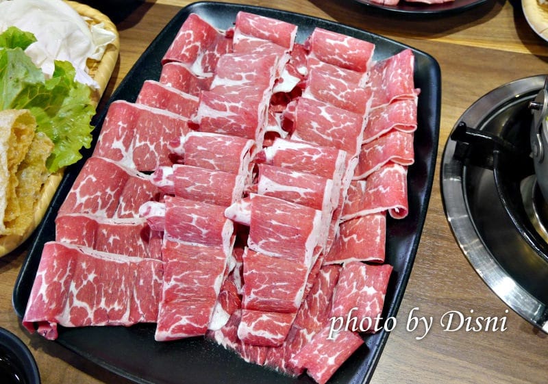 【台中美食】瀧厚鍋物 東山店大份量肉盤厚切超滿足,特色湯頭多重選擇 - 第16張圖 2-7