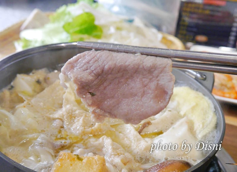 【台中美食】瀧厚鍋物 東山店大份量肉盤厚切超滿足,特色湯頭多重選擇 - 第21張圖 3-4