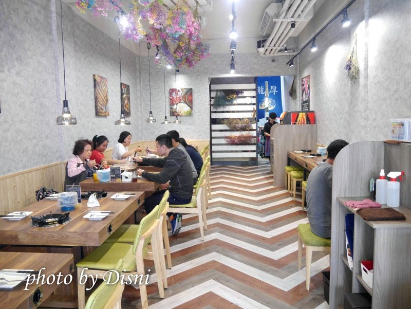 【台中美食】瀧厚鍋物 東山店大份量肉盤厚切超滿足,特色湯頭多重選擇 - 第4張圖 1-3