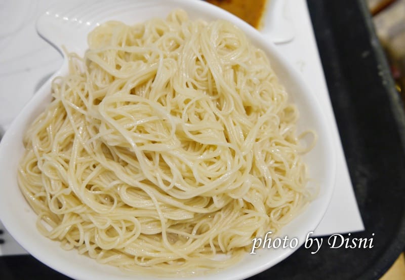 【台中美食】懷特廚房White Kitchen 中國醫附近素食無國界料理,吃過最不像素食的素食 超好吃 - 第13張圖 2-4