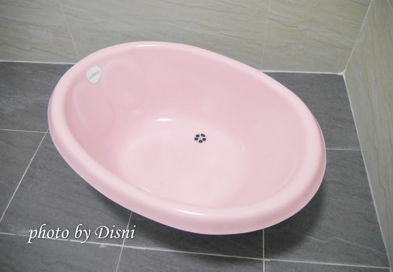 【寶寶用品】Sobble棉花糖保溫澡盆幫寶寶洗澡的好幫手,醫療級材質嬰幼兒澡盆推薦 - 第2張圖 1-1