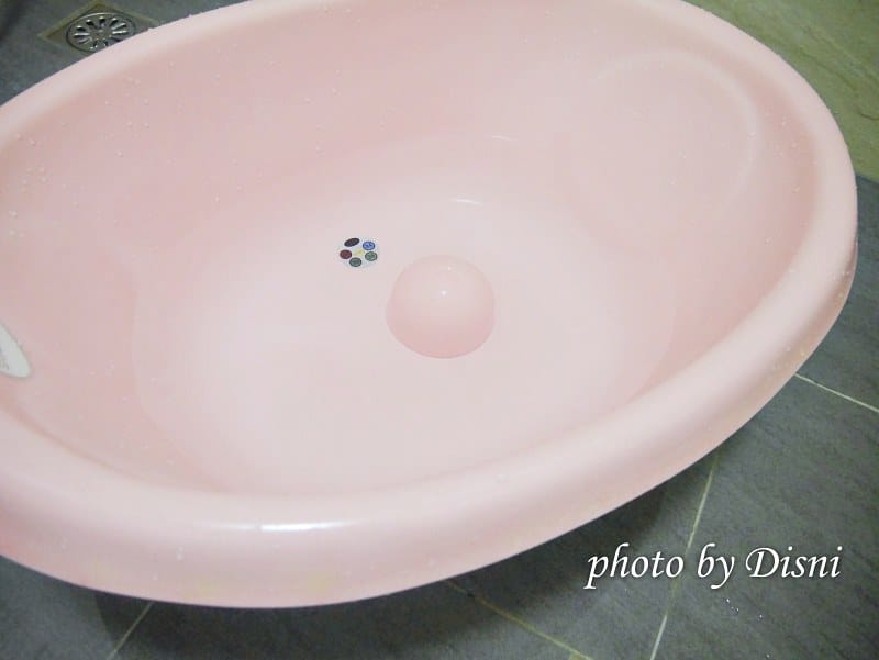 【寶寶用品】Sobble棉花糖保溫澡盆幫寶寶洗澡的好幫手,醫療級材質嬰幼兒澡盆推薦 - 第7張圖 1-6