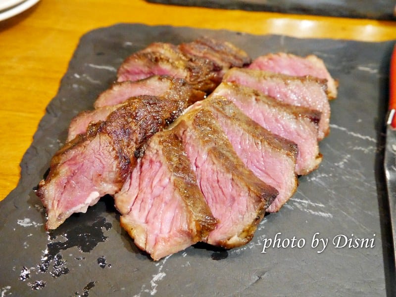 【美食】內湖Mastro Cafe超美味,大推戰斧豬排、肋眼牛排、舒芙蕾鬆餅什麼都好吃 - 第19張圖 P1620162
