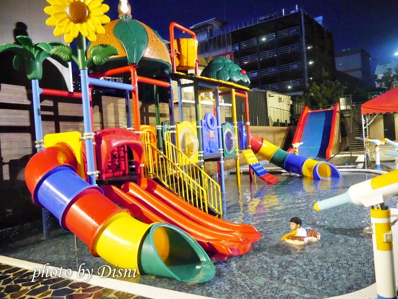 【宜蘭住宿】親子旅行兩天一夜 川湯春天旗艦館 超新開幕,礁溪火車站旁 設施滿滿完全不用出門 兒童遊戲室/泡湯戲水區/豐富buffet餐點 - 第85張圖 3-7 P1630042