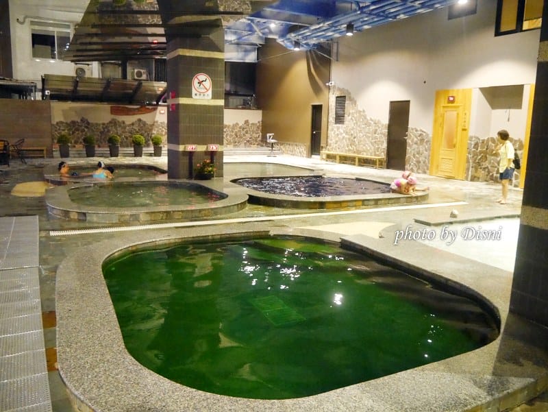 【宜蘭住宿】親子旅行兩天一夜 川湯春天旗艦館 超新開幕,礁溪火車站旁 設施滿滿完全不用出門 兒童遊戲室/泡湯戲水區/豐富buffet餐點 - 第81張圖 3-7 P1630036