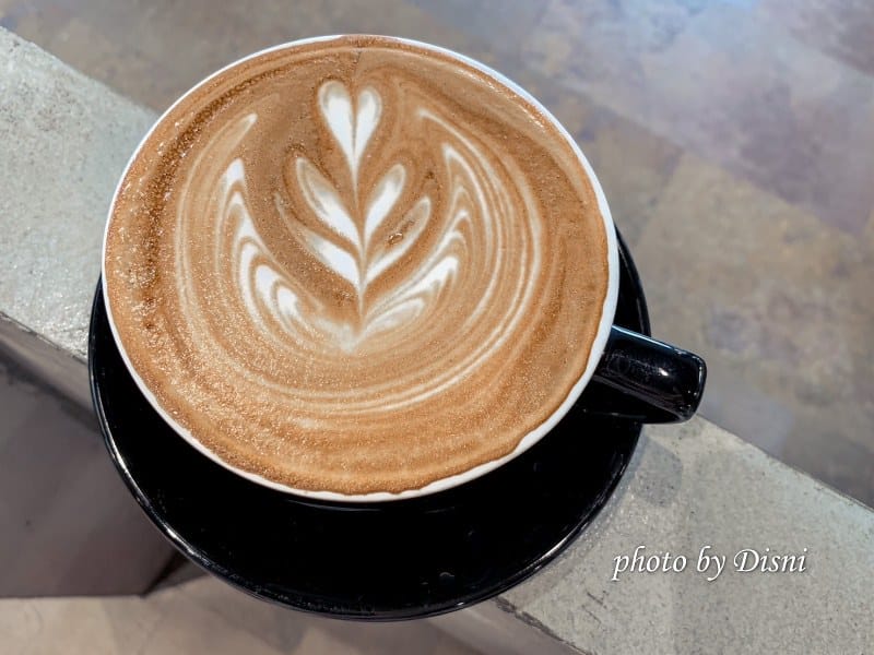 【台中美食】Cuppa VV Cafe輕食早午餐下午茶熱門選擇,排隊千層好吃推薦IG打卡/網美店 - 第13張圖 1-5